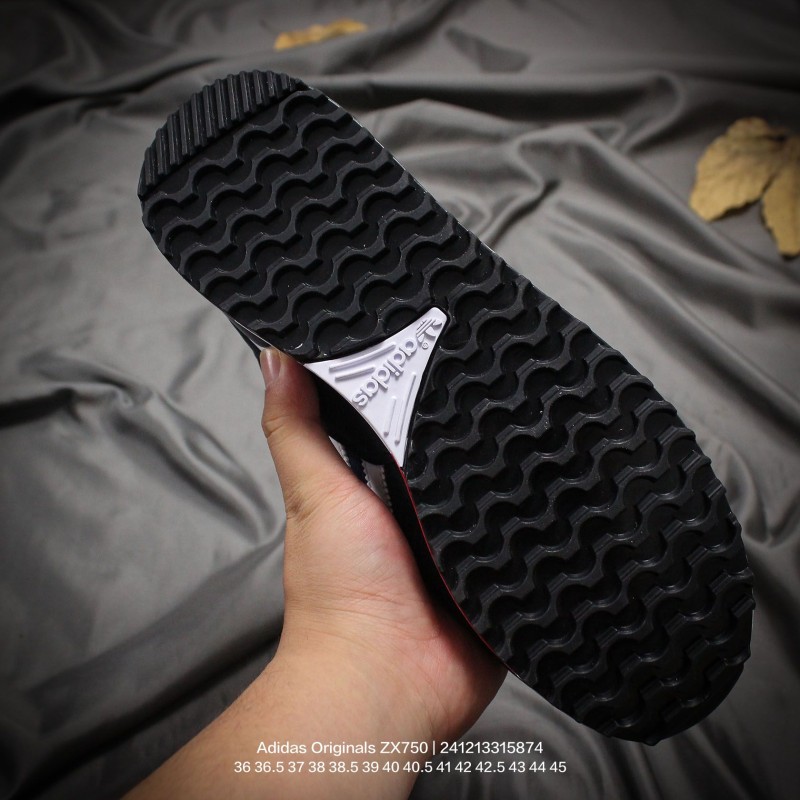 아디다스 오리지널 ZX750