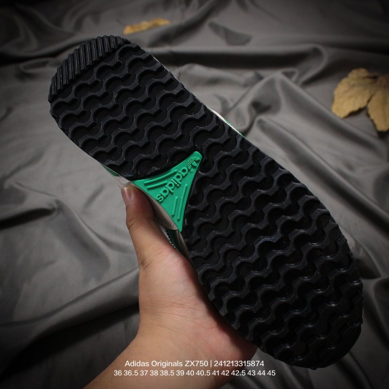 아디다스 오리지널 ZX750