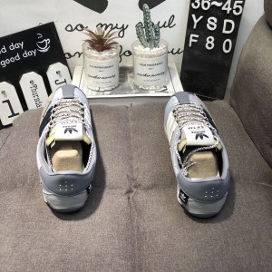 아디다스 엑스 더 뮤트를 위한 노래