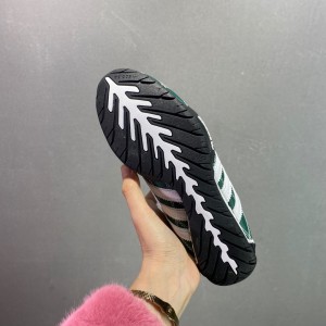 아디다스 배드 버비 캠퍼스