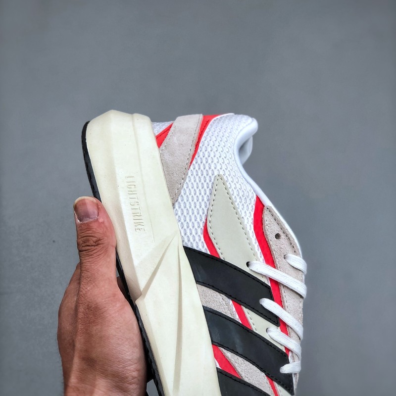 아디다스 E 광고 라이트블레이즈