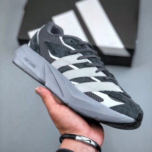 아디다스 E 광고 라이트블레이즈