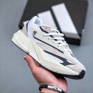 아디다스 E 광고 라이트블레이즈