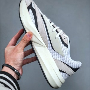 아디다스 E 광고 라이트블레이즈