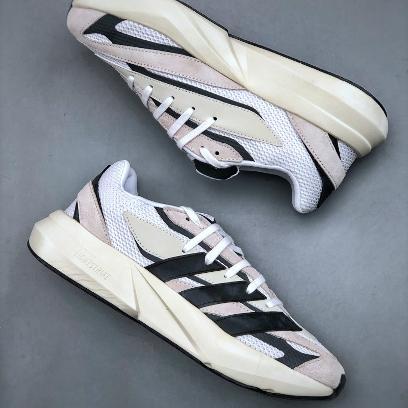 아디다스 E 광고 라이트블레이즈