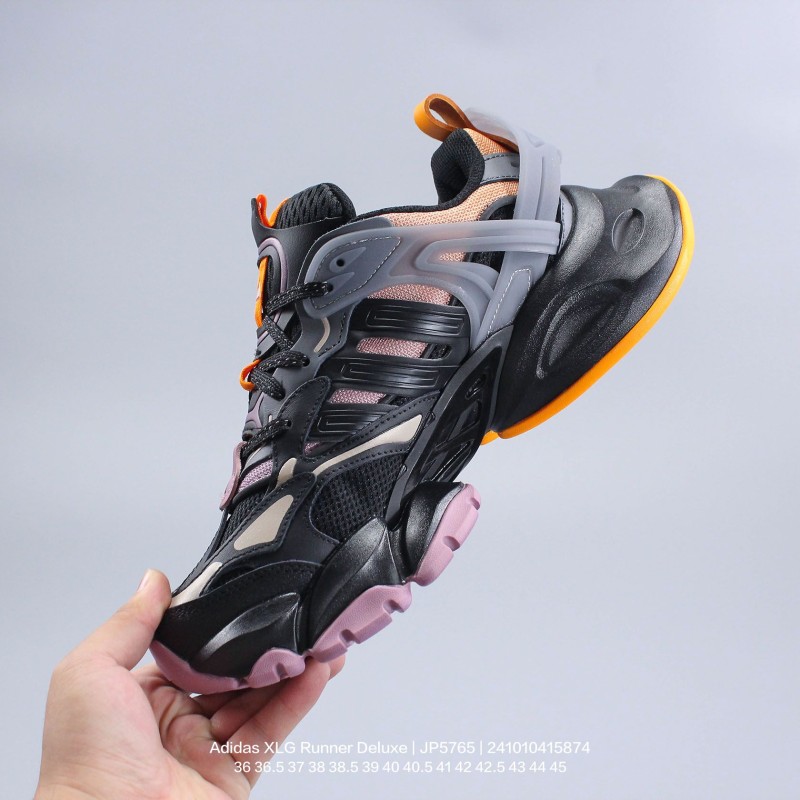 아디다스 남녀 공용 XLG 러너 디럭스 런닝화