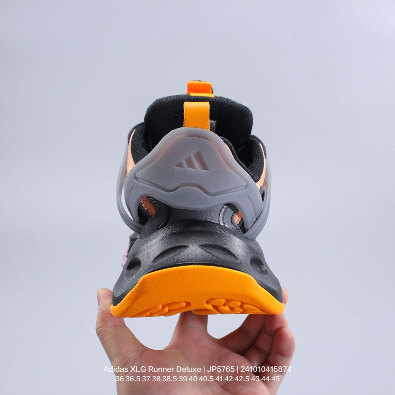 아디다스 남녀 공용 XLG 러너 디럭스 런닝화