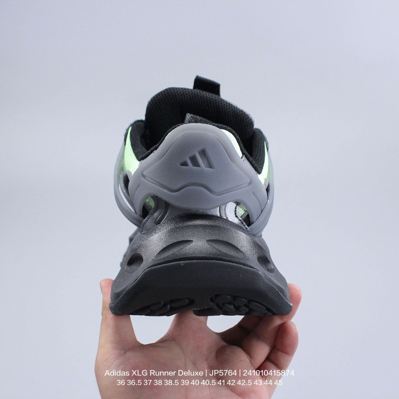 아디다스 남녀 공용 XLG 러너 디럭스 런닝화