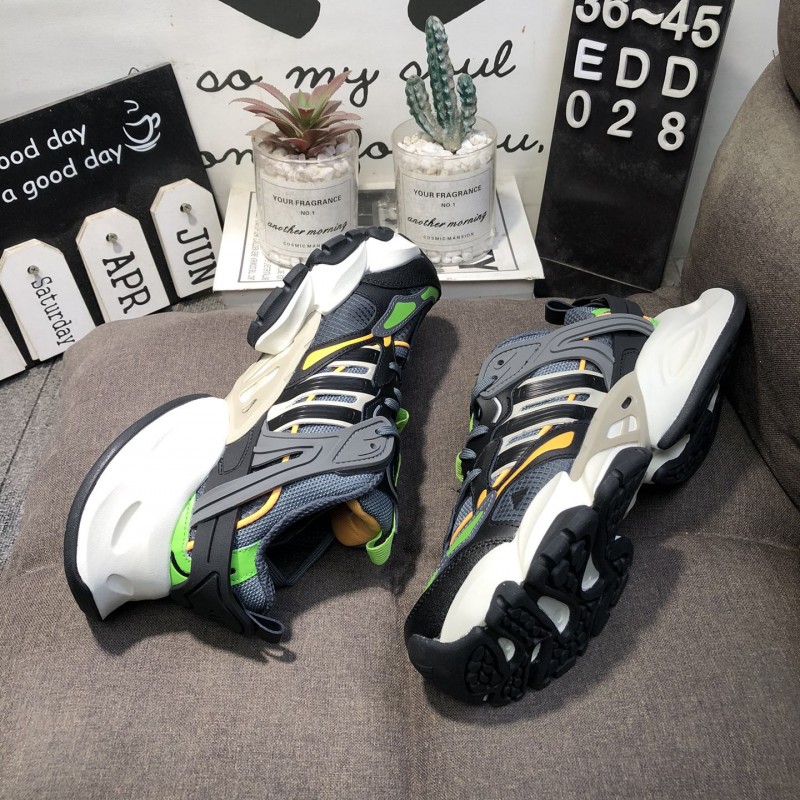 아디다스 남녀 공용 XLG 러너 디럭스 런닝화