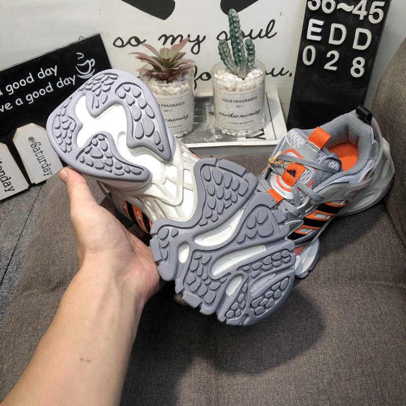 아디다스 남녀 공용 XLG 러너 디럭스 런닝화