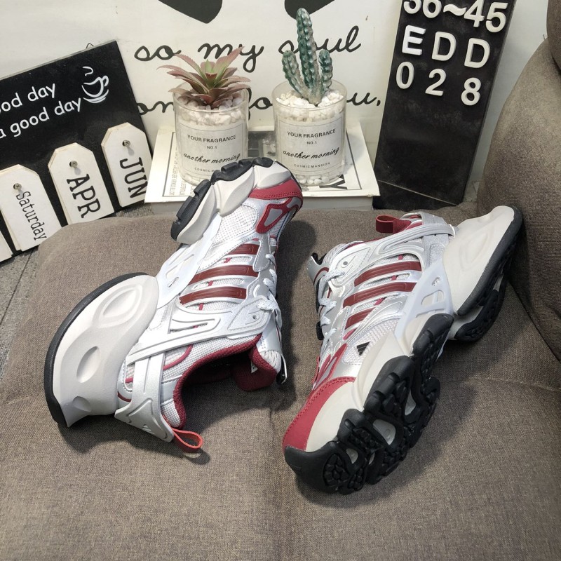 아디다스 남녀 공용 XLG 러너 디럭스 런닝화