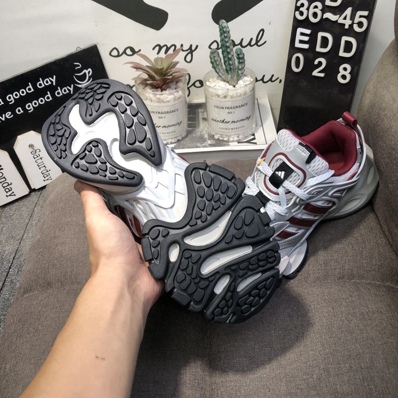 아디다스 남녀 공용 XLG 러너 디럭스 런닝화