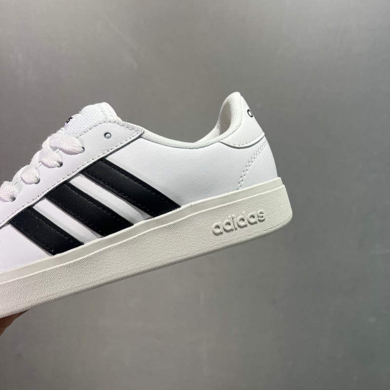 나쁜 토끼 x 아디다스 가젤 실내