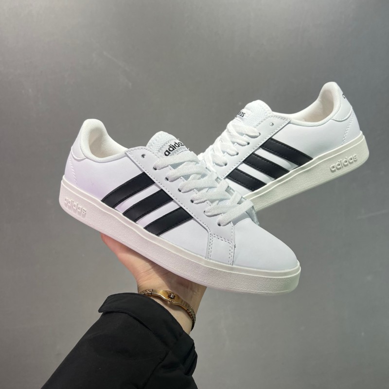 나쁜 토끼 x 아디다스 가젤 실내