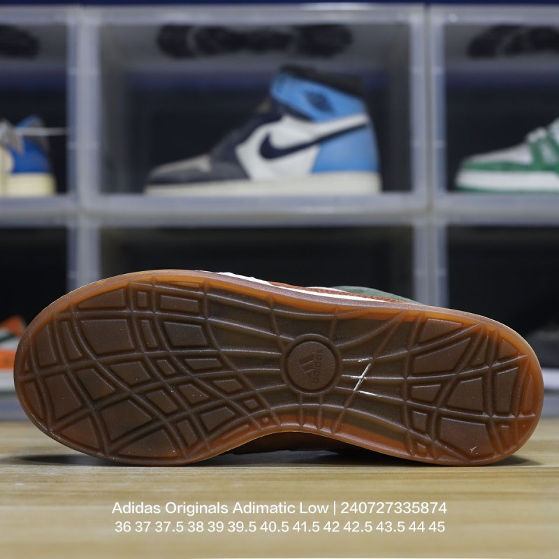 아디다스 스니커즈 운동화 아디매틱