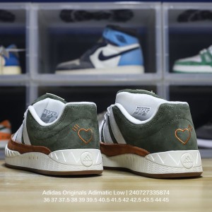 아디다스 스니커즈 운동화 아디매틱