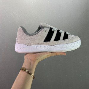 아디다스 스니커즈 운동화 아디매틱