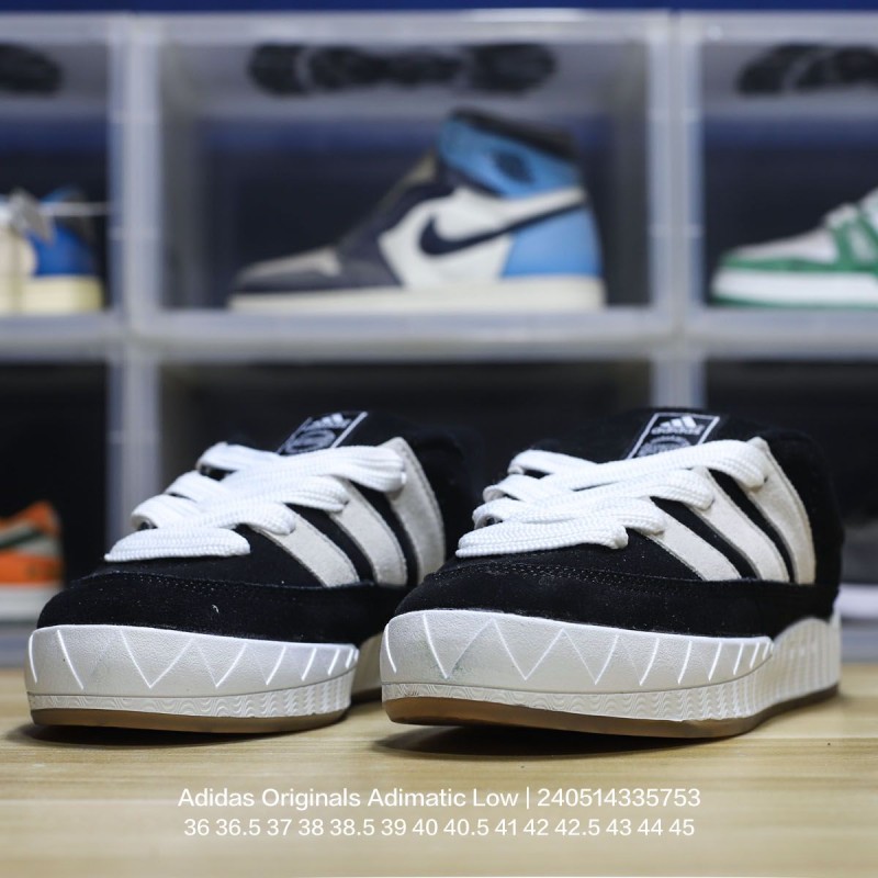 아디다스 스니커즈 운동화 아디매틱