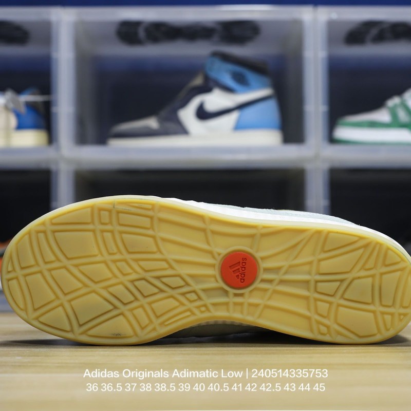 아디다스 스니커즈 운동화 아디매틱