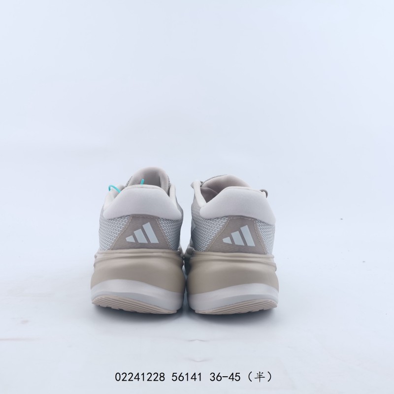 아디다스 초신성 라이즈 슈즈