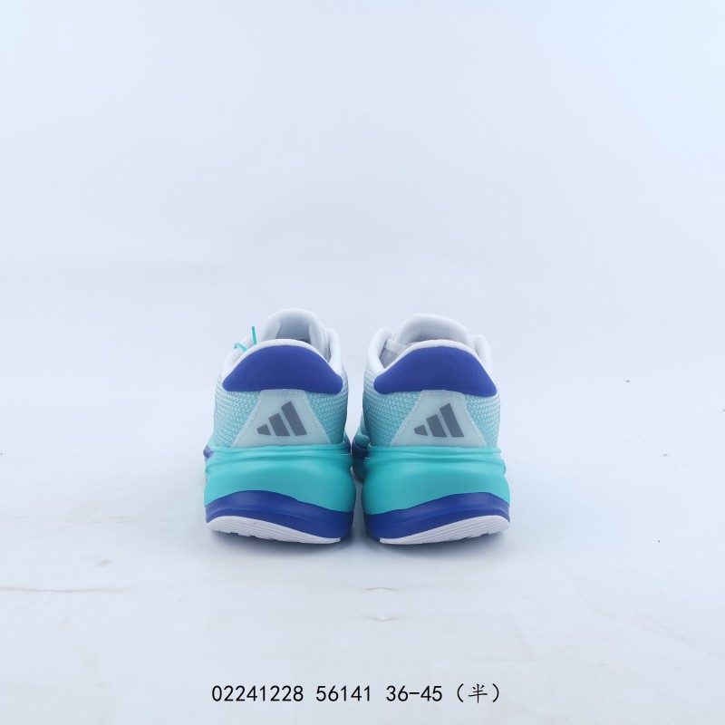 아디다스 초신성 라이즈 슈즈