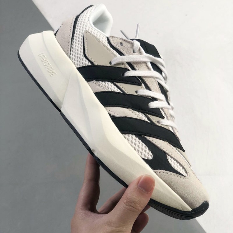 아디다스 라이트블레이즈 운동화