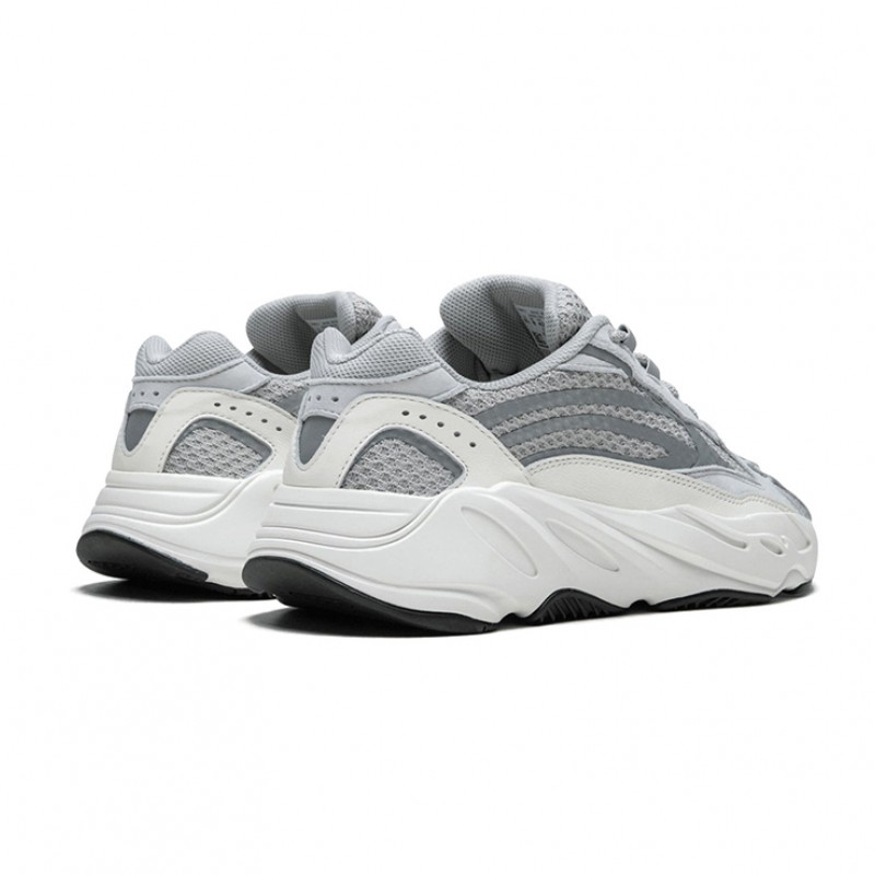 [아디다스]  아디다스 이지부스트 700 EF2829