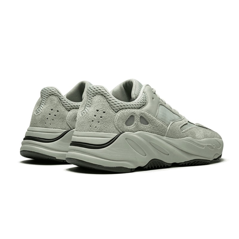 [아디다스]  아디다스 이지부스트 700 EG7487