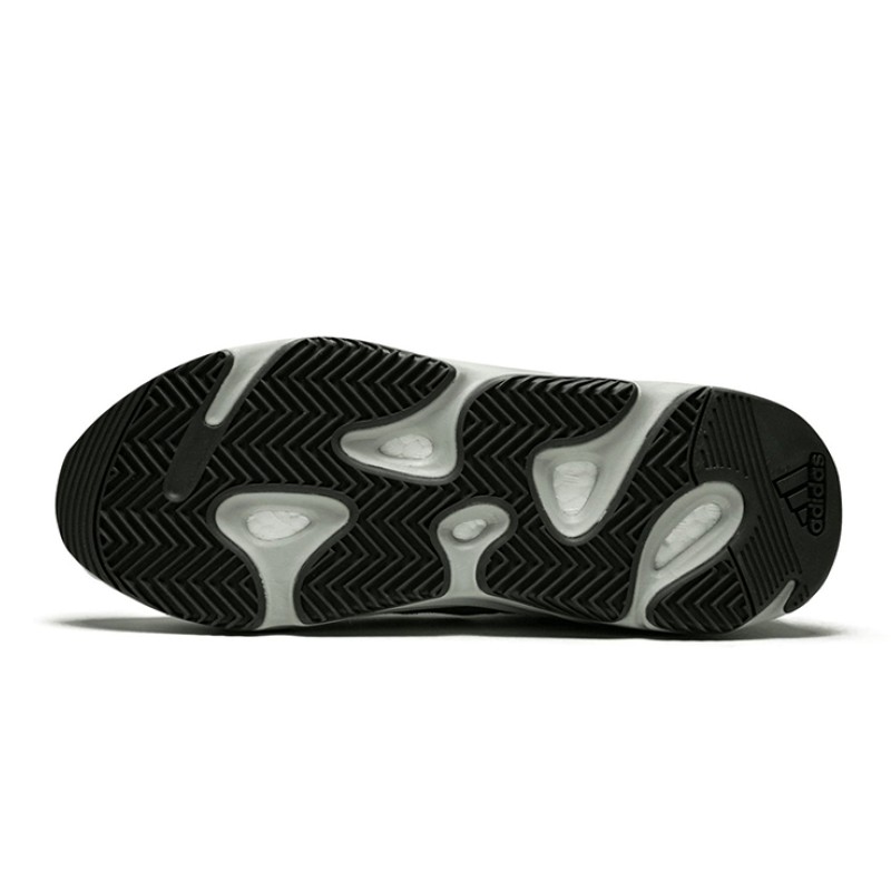 [아디다스]  아디다스 이지부스트 700 EG7487