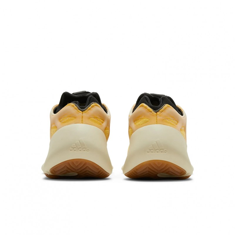 [아디다스]  아디다스 이지부스트 700 G54853