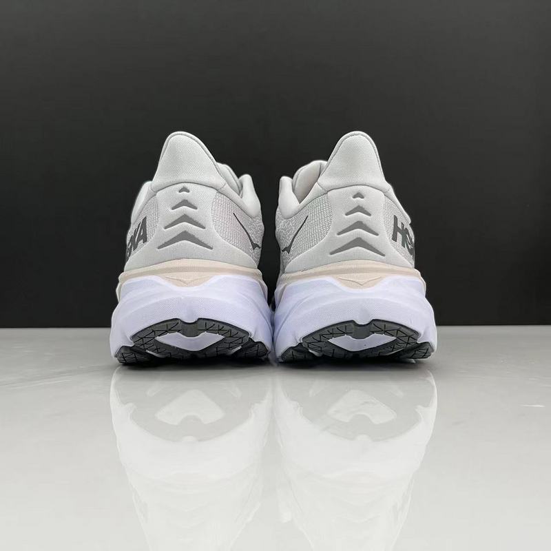 호카오네오네 런닝화 남성 