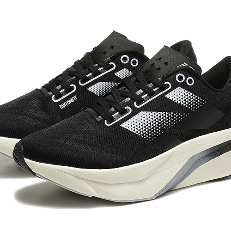 뉴발란스 연료전지 레벨 V4 운동화