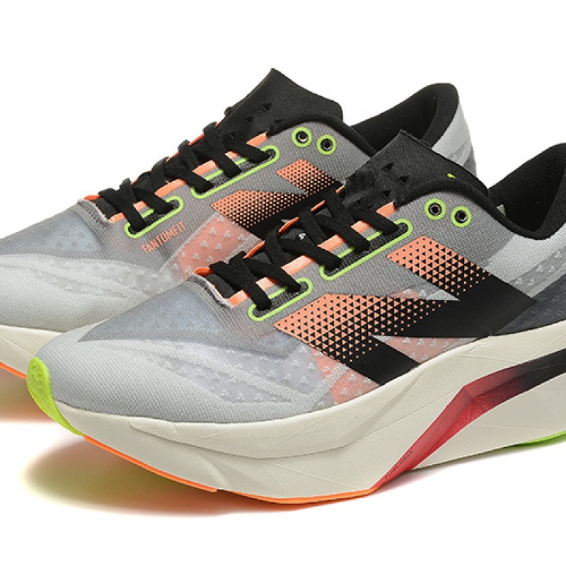 뉴발란스 연료전지 레벨 V4 운동화