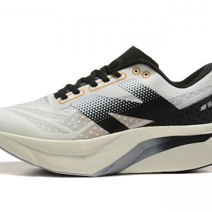 뉴발란스 연료전지 레벨 V4 운동화