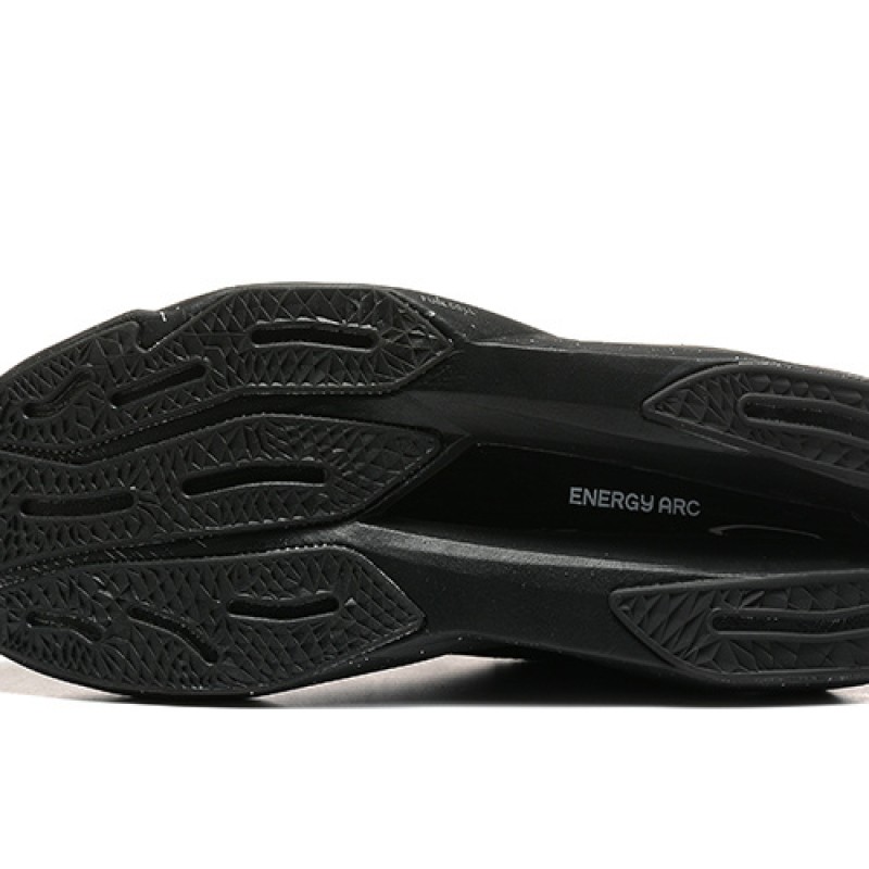 뉴발란스 연료전지 레벨 V4 운동화