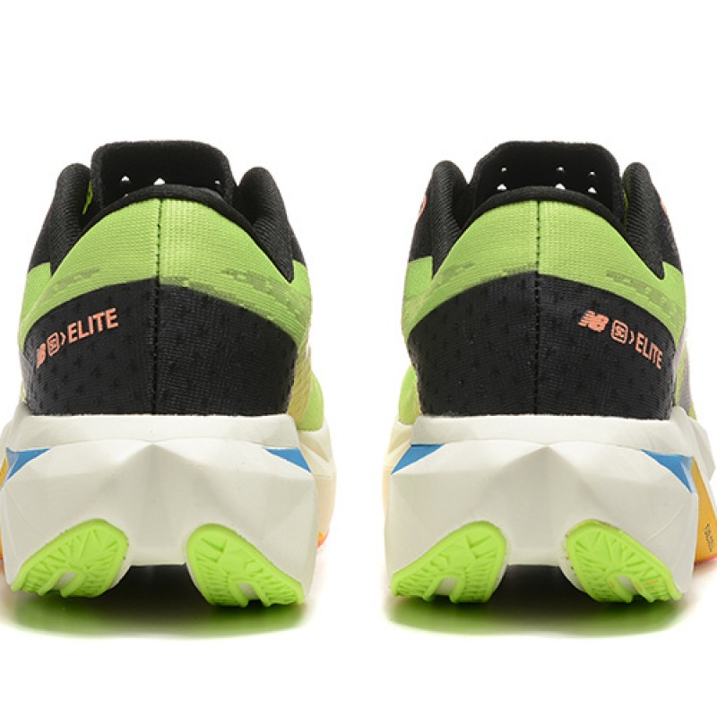 뉴발란스 연료전지 레벨 V4 운동화