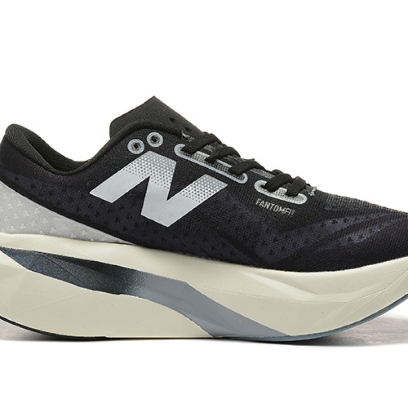 뉴발란스 연료전지 레벨 V4 운동화