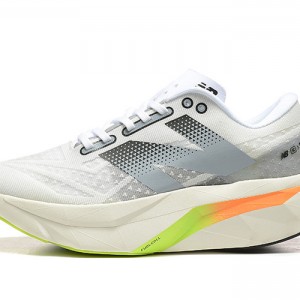 뉴발란스 연료전지 레벨 V4 운동화