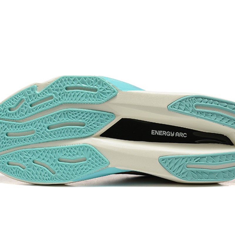 뉴발란스 연료전지 레벨 V4 운동화