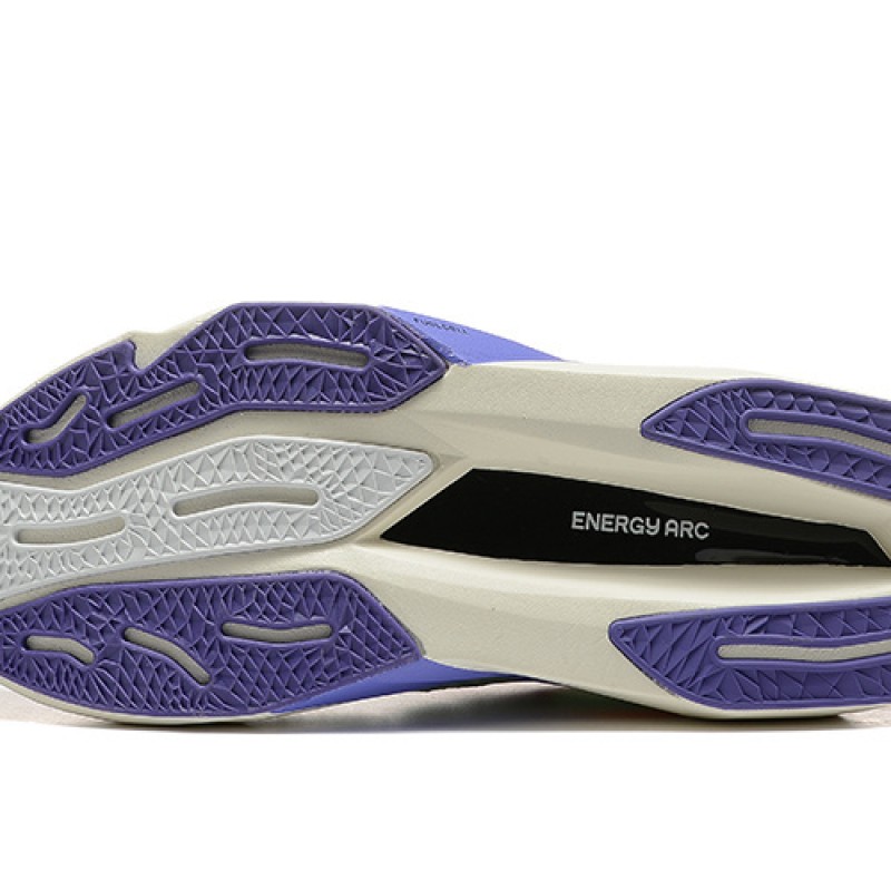 뉴발란스 연료전지 레벨 V4 운동화