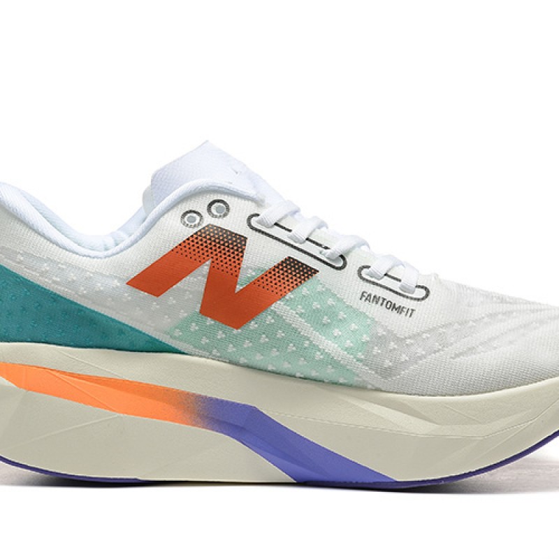 뉴발란스 연료전지 레벨 V4 운동화