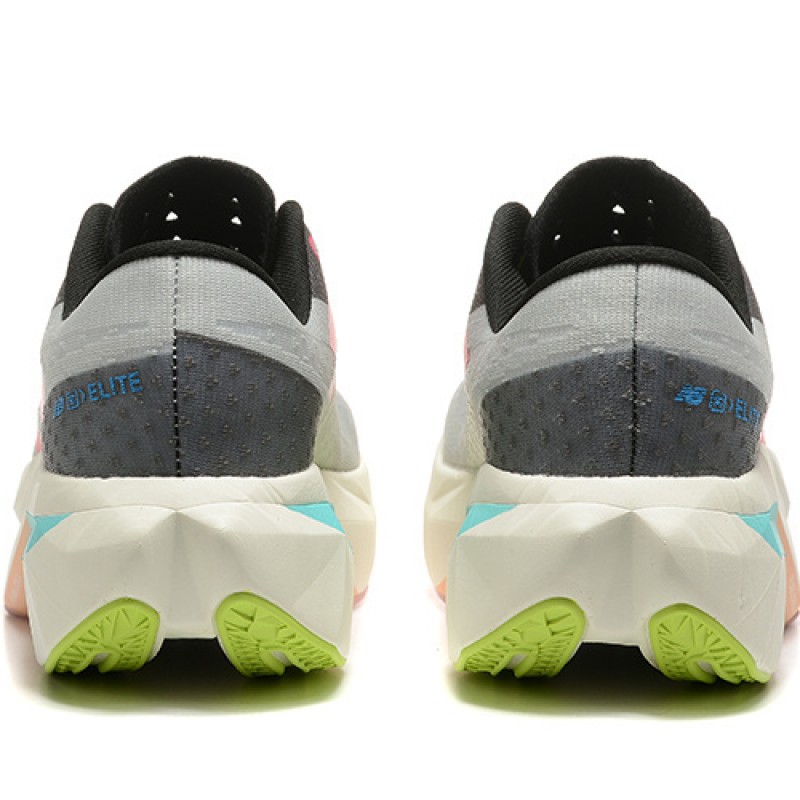 뉴발란스 연료전지 레벨 V4 운동화