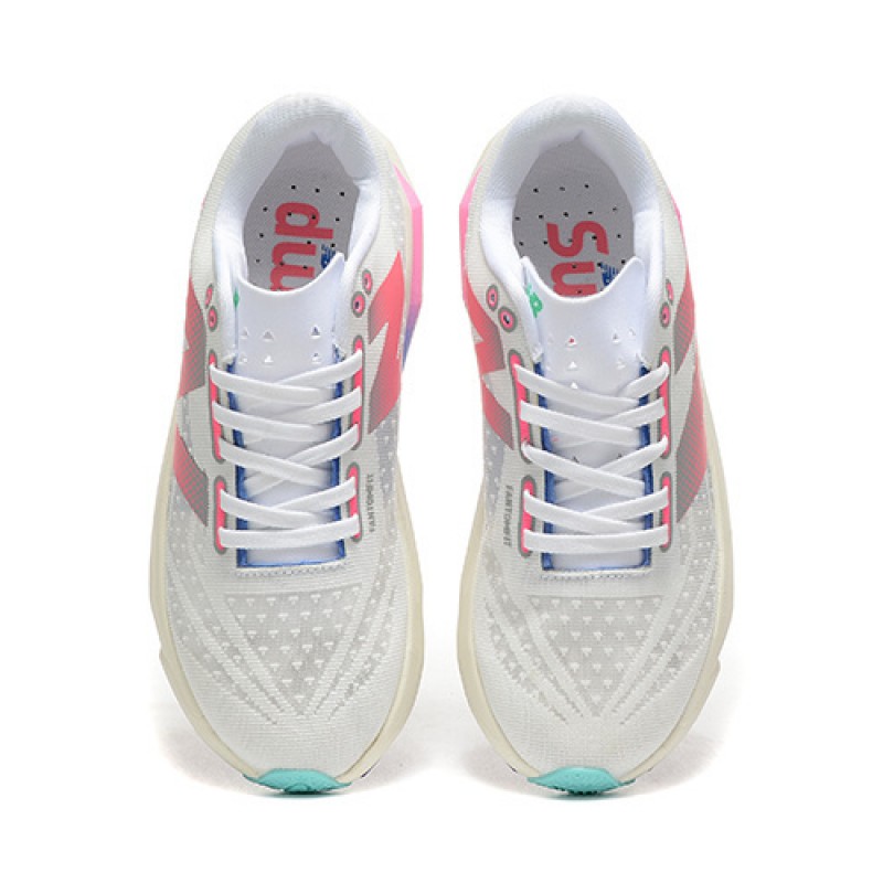 뉴발란스 연료전지 레벨 V4 운동화