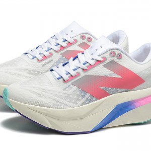 뉴발란스 연료전지 레벨 V4 운동화