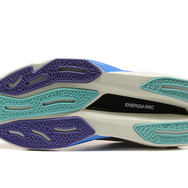 뉴발란스 연료전지 레벨 V4 운동화