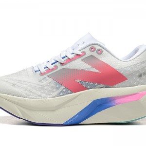 뉴발란스 연료전지 레벨 V4 운동화