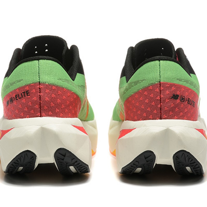 뉴발란스 연료전지 레벨 V4 운동화