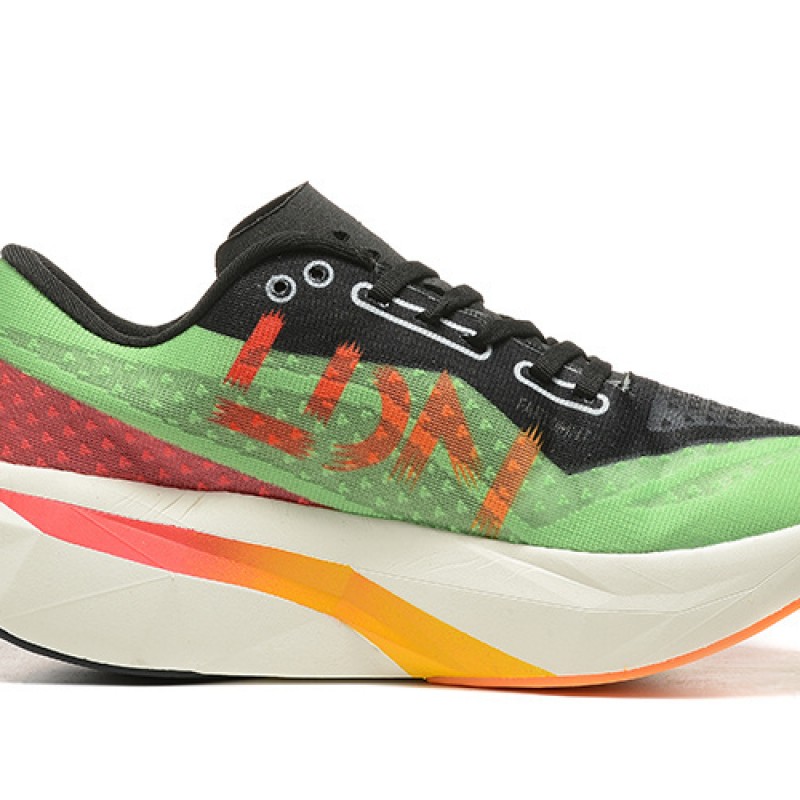 뉴발란스 연료전지 레벨 V4 운동화