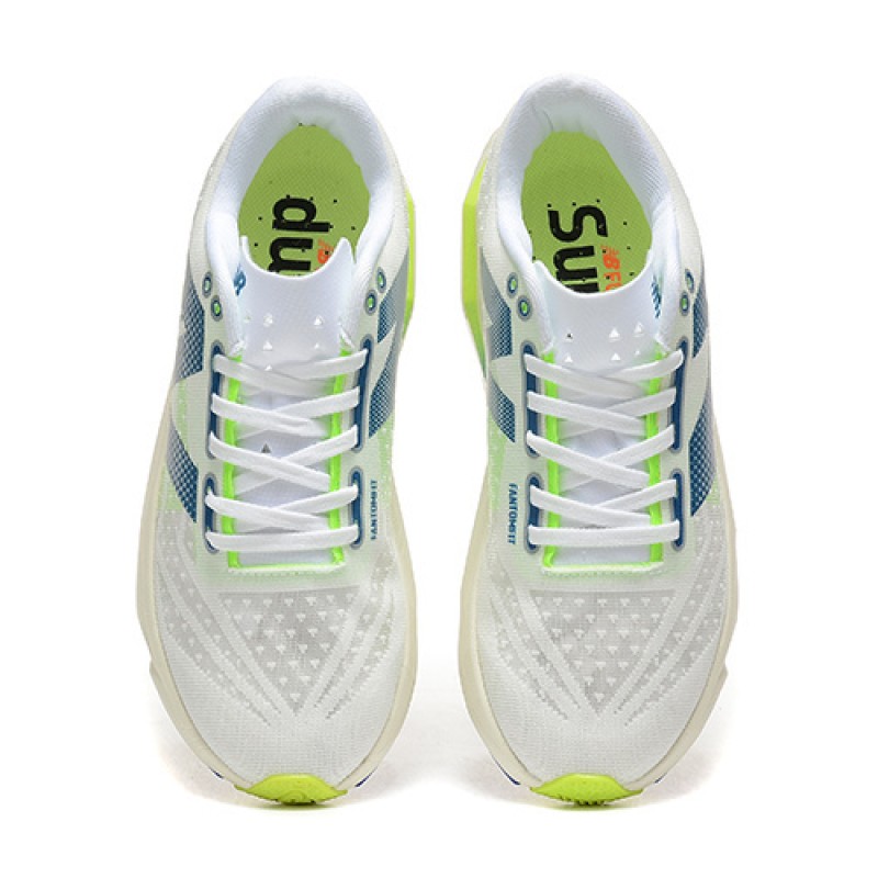 뉴발란스 연료전지 레벨 V4 운동화