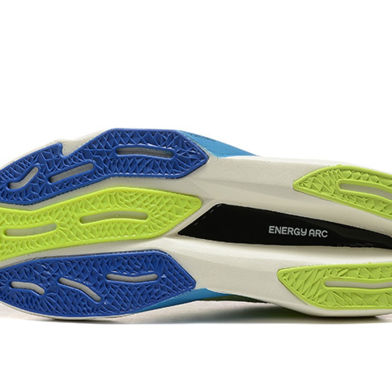 뉴발란스 연료전지 레벨 V4 운동화